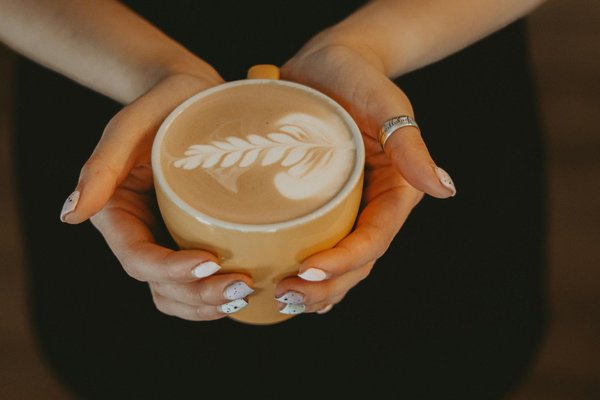 Chic Blazer and Shorts Pairings to Elevate Your UK Summer Wardrobe: Ultimate Style Guide for a Fashion-Forward Look